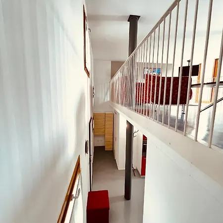 Nema Loft 아파트 *